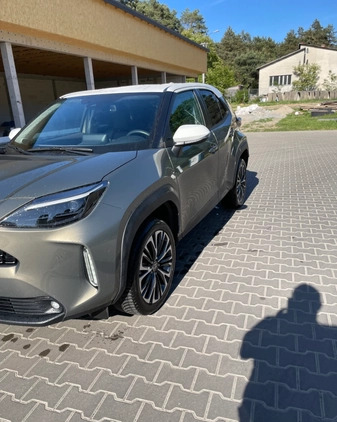 Toyota Yaris Cross cena 120000 przebieg: 18000, rok produkcji 2022 z Serock małe 596